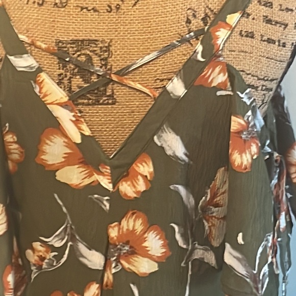 Davi & Dani Dress size small - Picture 4 of 5